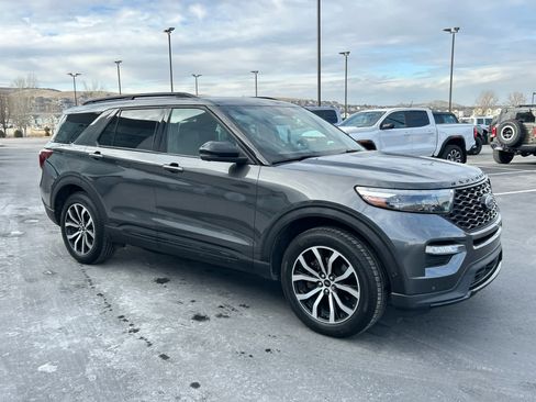 Used 2020 Ford Explorer ST w/ Premium Technology Package image 5