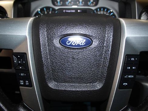 Used 2013 Ford F150 Platinum AWD/4WD image 17