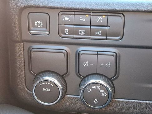 New 2025 Chevrolet Tahoe LS image 17