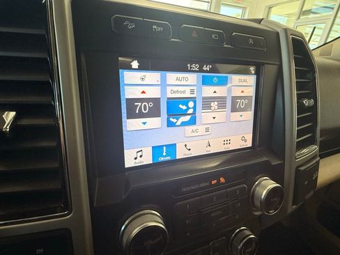 Used 2018 Ford F150 Lariat w/ Equipment Group 502A Luxury image 37