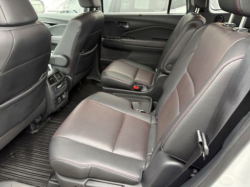 Used 2022 Honda Pilot Black Edition image 27