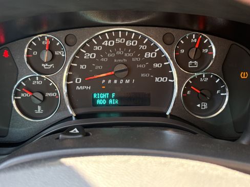 New 2025 Chevrolet Express 2500 w/ Driver Convenience Package image 18