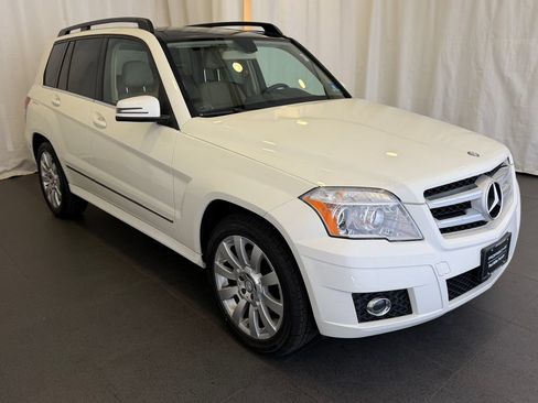 Used 2011 Mercedes-Benz GLK 350 4MATIC image 6