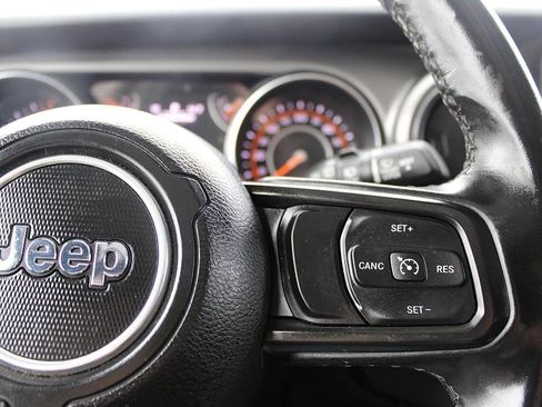 Used 2022 Jeep Wrangler Unlimited Sport image 11