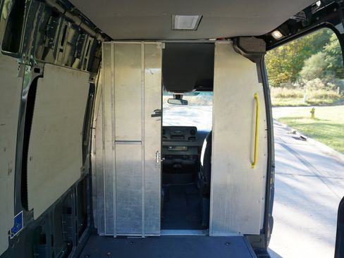 Used 2019 Mercedes-Benz Sprinter 144 image 20