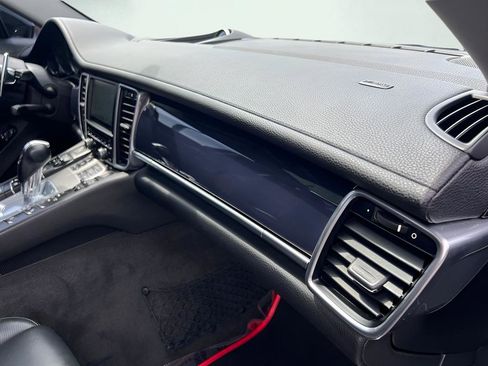Used 2016 Porsche Panamera Edition image 32