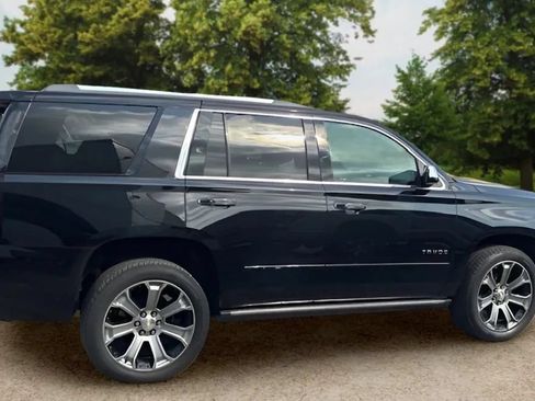 Used 2017 Chevrolet Tahoe Premier AWD/4WD image 9