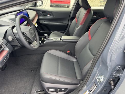 New 2026 Toyota Prius Plug-In Hybrid image 2