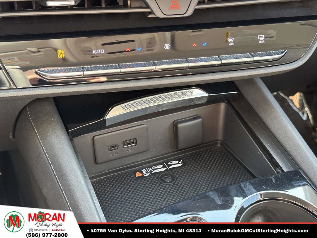Certified 2025 Buick Envision Preferred AWD/4WD image 29