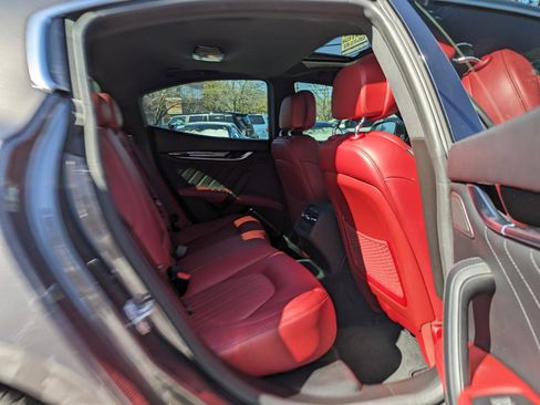 Used 2020 Maserati Ghibli S Q4 image 37