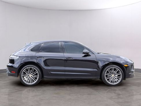 Certified 2024 Porsche Macan w/ Premium Plus Package AWD/4WD image 9