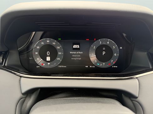 Certified 2025 Land Rover Range Rover Evoque S AWD/4WD image 18