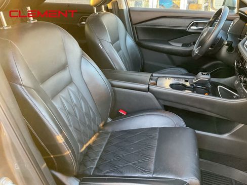 Used 2021 Nissan Rogue Platinum image 45