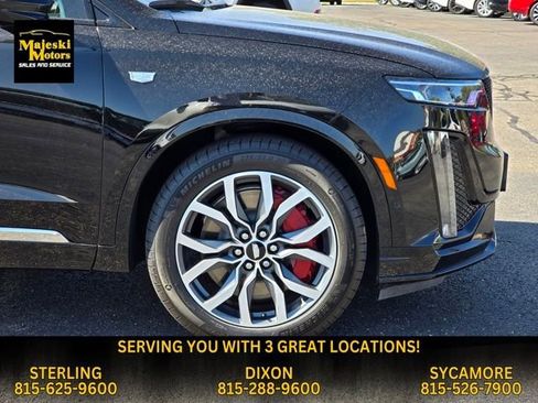 Used 2024 Cadillac XT6 Sport w/ Platinum Package image 10