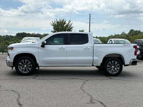 Certified 2022 Chevrolet Silverado 1500 LT AWD/4WD image 3