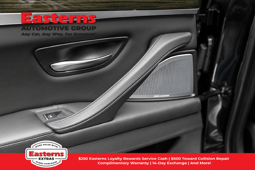 Used 2015 BMW M5 RWD image 35