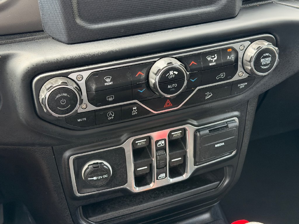 Used 2018 Jeep Wrangler Unlimited Sport S AWD/4WD image 21