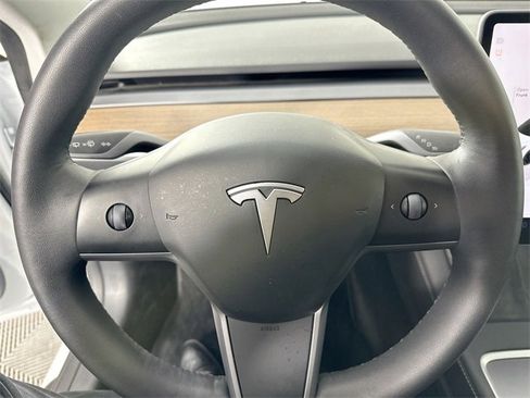 Used 2023 Tesla Model 3 Performance image 19
