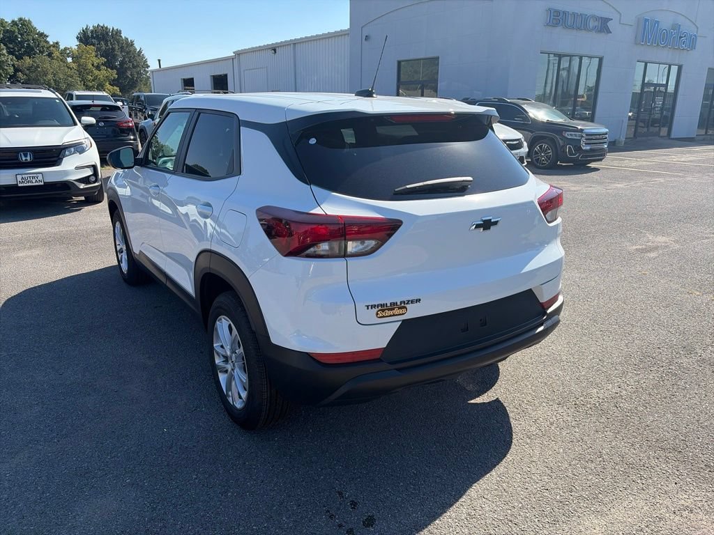 New 2026 Chevrolet TrailBlazer LS w/ LPO, Blackout Package FWD image 4