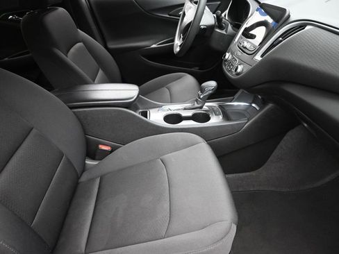 Used 2024 Chevrolet Malibu LT FWD image 7