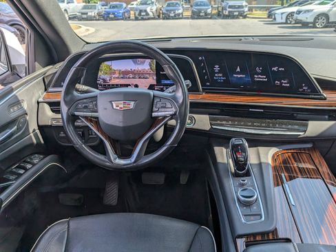 Used 2021 Cadillac Escalade ESV Premium Luxury w/ Performance Package image 18