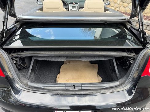Used 2008 Volkswagen Eos 2.0T FWD image 8