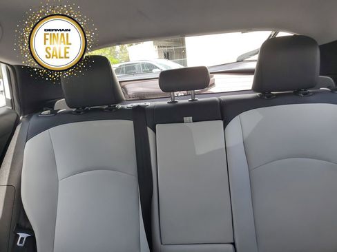 Certified 2022 Toyota Prius Limited image 27