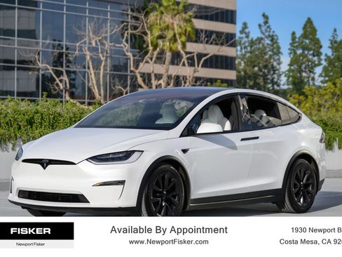 Used 2023 Tesla Model X image 8