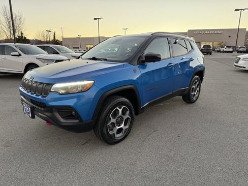 Used 2022 Jeep Compass Trailhawk w/ Trailhawk Elite Group image 1