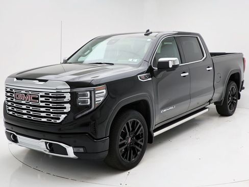 Used 2024 GMC Sierra 1500 Denali w/ Denali Reserve Package AWD/4WD image 2