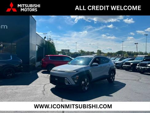 Used 2025 Hyundai Kona SEL AWD/4WD image 1