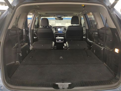 Used 2019 Toyota Highlander XLE AWD/4WD image 26