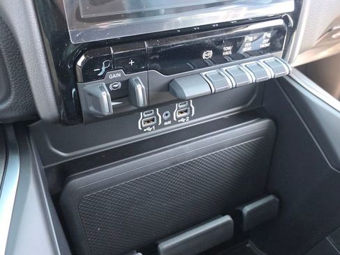 New 2026 RAM 3500 Big Horn AWD/4WD image 39