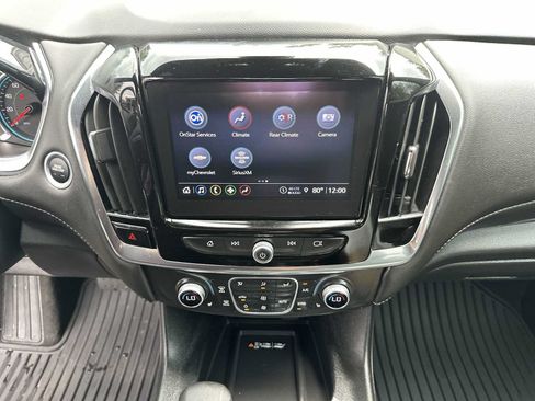 Certified 2023 Chevrolet Traverse LT FWD image 21