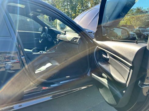 Used 2015 BMW M3 image 33