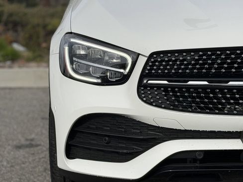 Used 2021 Mercedes-Benz GLC 300 4MATIC image 7