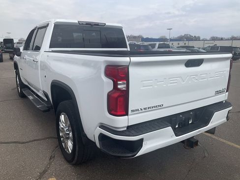 Used 2021 Chevrolet Silverado 3500 High Country image 4