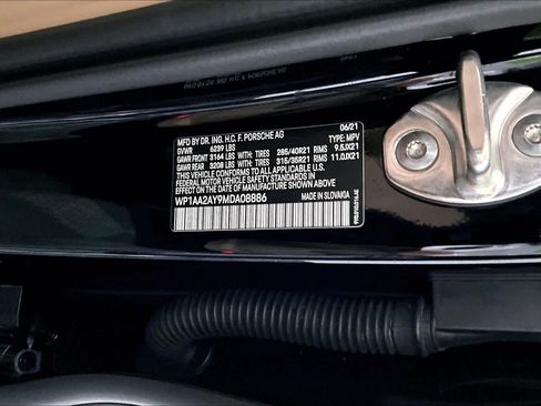 Used 2021 Porsche Cayenne AWD/4WD image 31