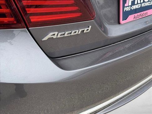 Used 2017 Honda Accord EX-L image 12