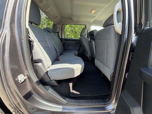 Used 2015 RAM 1500 Express AWD/4WD image 21