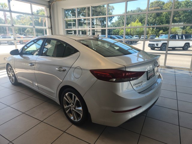 Used 2017 Hyundai Elantra Limited FWD image 6