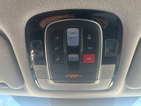 Used 2023 Hyundai Palisade Limited AWD/4WD image 31