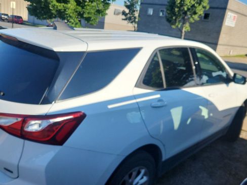 Used 2019 Chevrolet Equinox LS AWD/4WD image 4