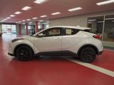Certified 2019 Toyota C-HR LE image 4