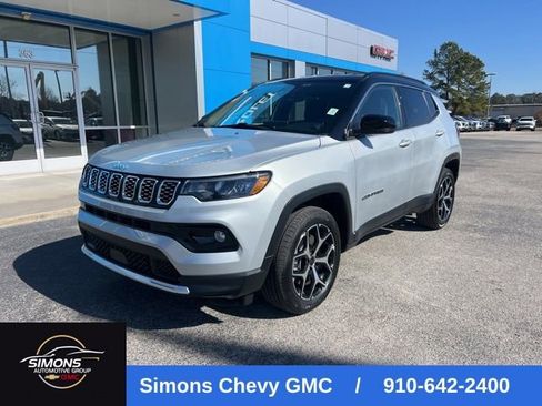 Used 2025 Jeep Compass Limited image 1