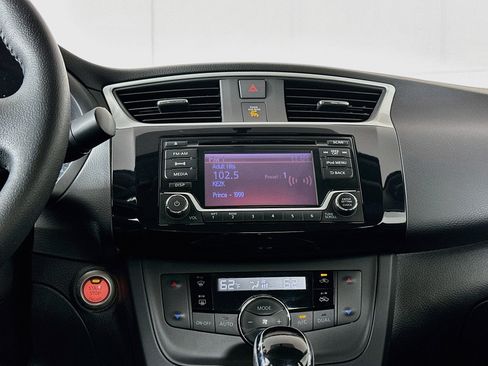 Used 2018 Nissan Sentra SV FWD image 22