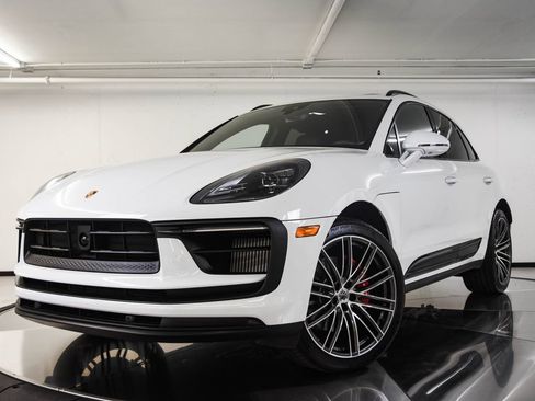 Certified 2026 Porsche Macan S AWD/4WD image 1