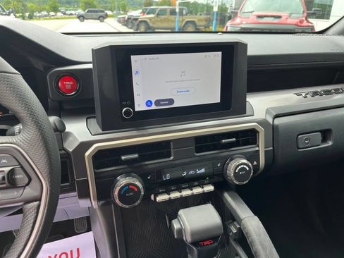 Used 2026 Toyota Tacoma TRD Off-Road AWD/4WD image 10