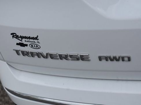 Used 2021 Chevrolet Traverse High Country w/ LPO, Floor Liner Package AWD/4WD image 12