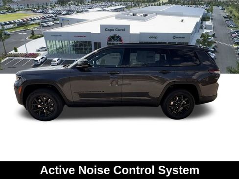 New 2026 Jeep Grand Cherokee L 4WD image 8